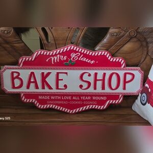 Hanna's Handiworks Mrs Claus BAKE SHOP Metal Sign Gingerbread Sweet Christmas